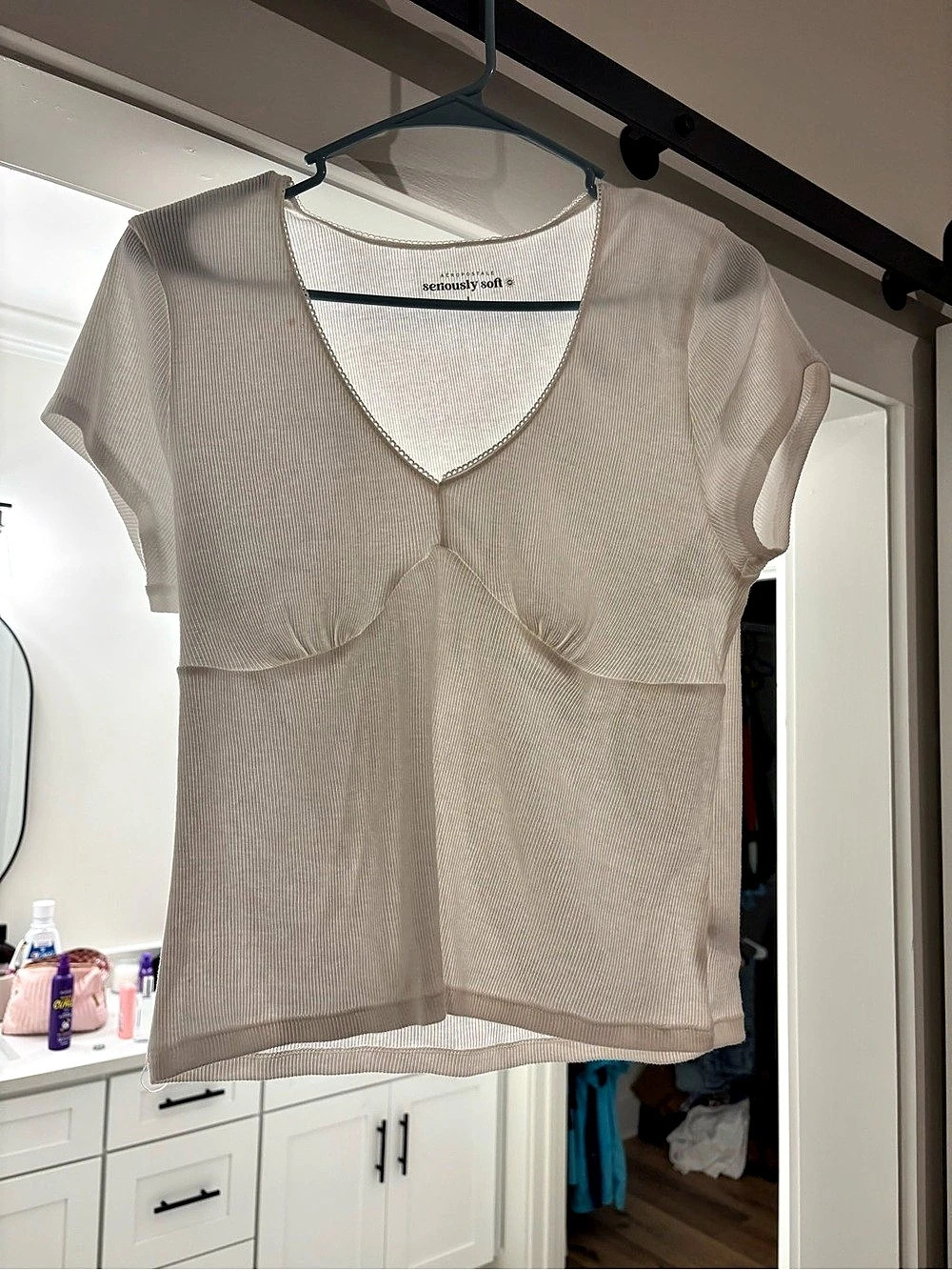 Aeropostale Seriously Soft Ribbed V-Neck Top Cream Large